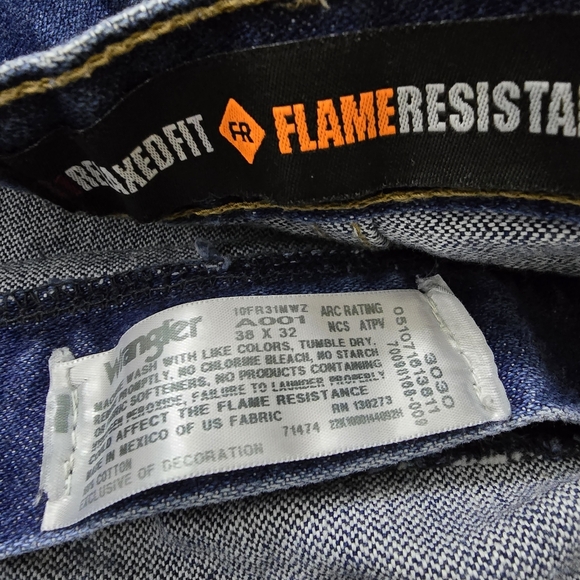 2 PC Lot Wranger FR 10FRR31MWZ Blue Jeans MENS Size 38/32 - Picture 8 of 8